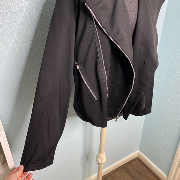 Ashley Stewart Plus Size Black Motorcycle Jacket - Picture 6 of 8